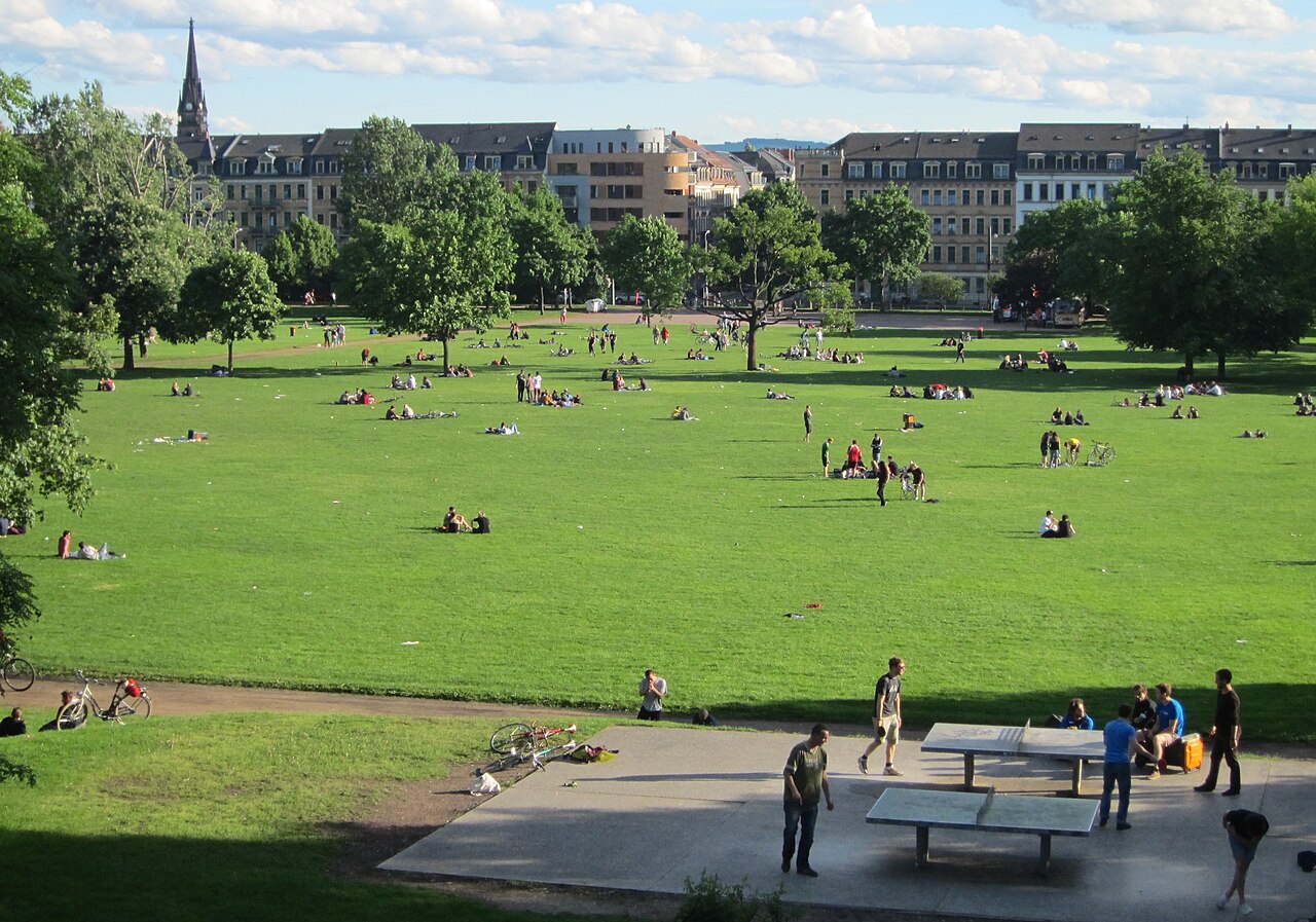 Alaunplatz in Dresden, Blick von der Tannenstraße nach Süden