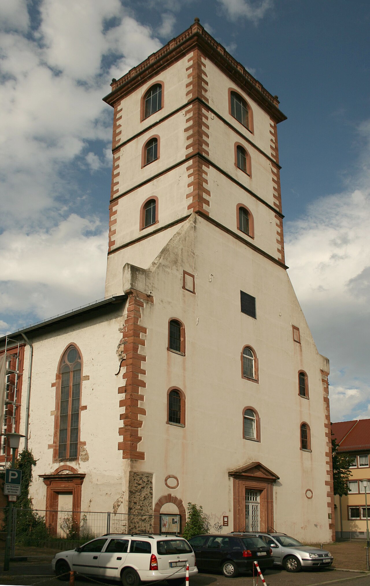 Johanneskirche in Hanau, Südseite, aufgenommen von Südosten