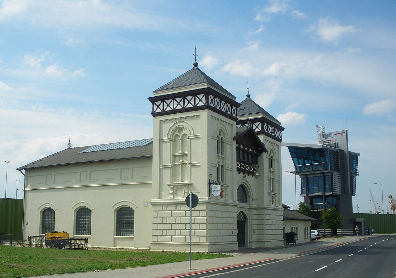 Kraftwerk am Kaiserhafen, Kraftcentrale in Bremerhaven, Wiegandstraße 27