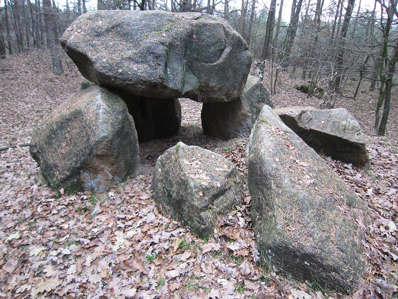 Dolmen "Der hohe Stein" (Sprockhoff-No