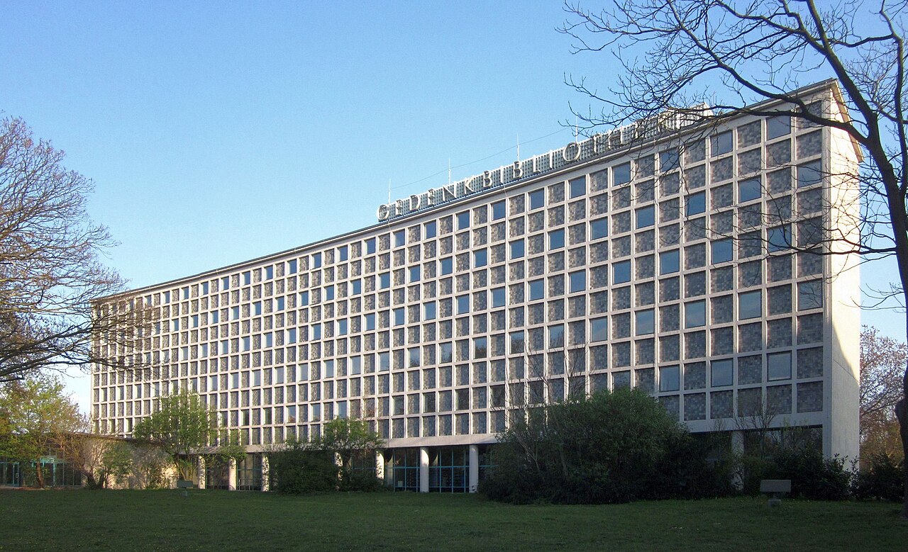 The Amerika-Gedenk-Bibliothek (American Memorial Library) at Blücherplatz No