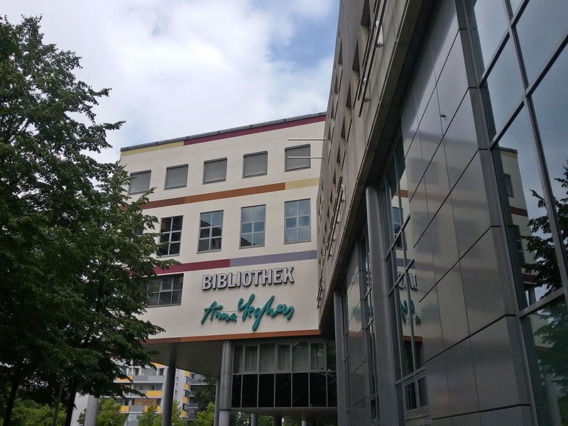 Anna-Seghers-Bibliothek im Linden-Center