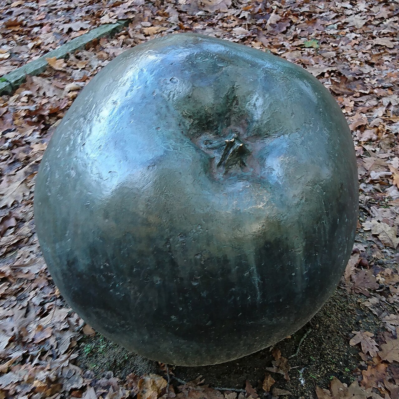 Apfel von Doris Waschk-Balz, 1985