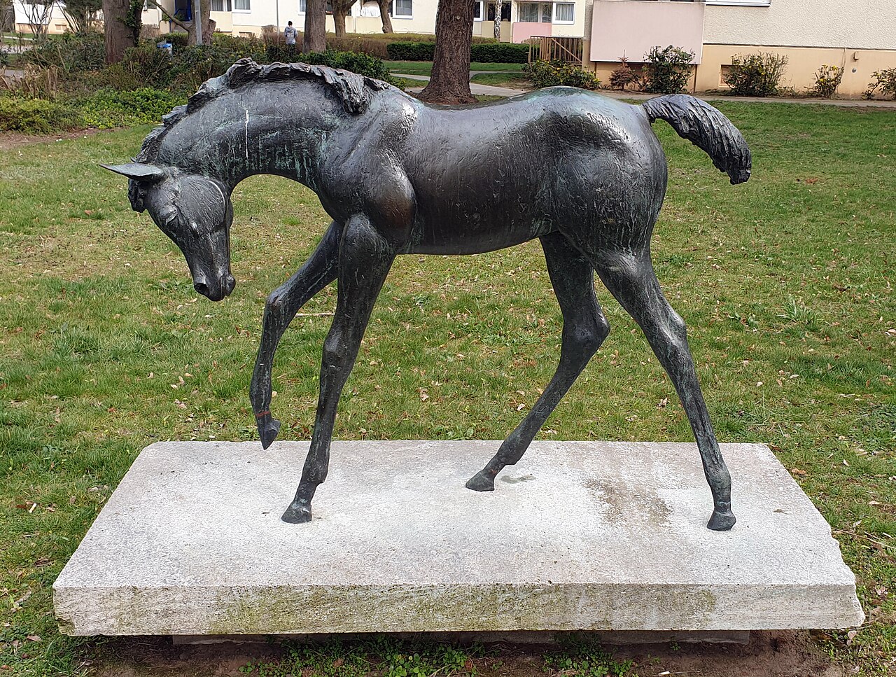 Sculpture, "'Zwei Füllen " by Hans Joachim Ihle , 1974, Dröpkeweg 6, Berlin-Buckow , Germany