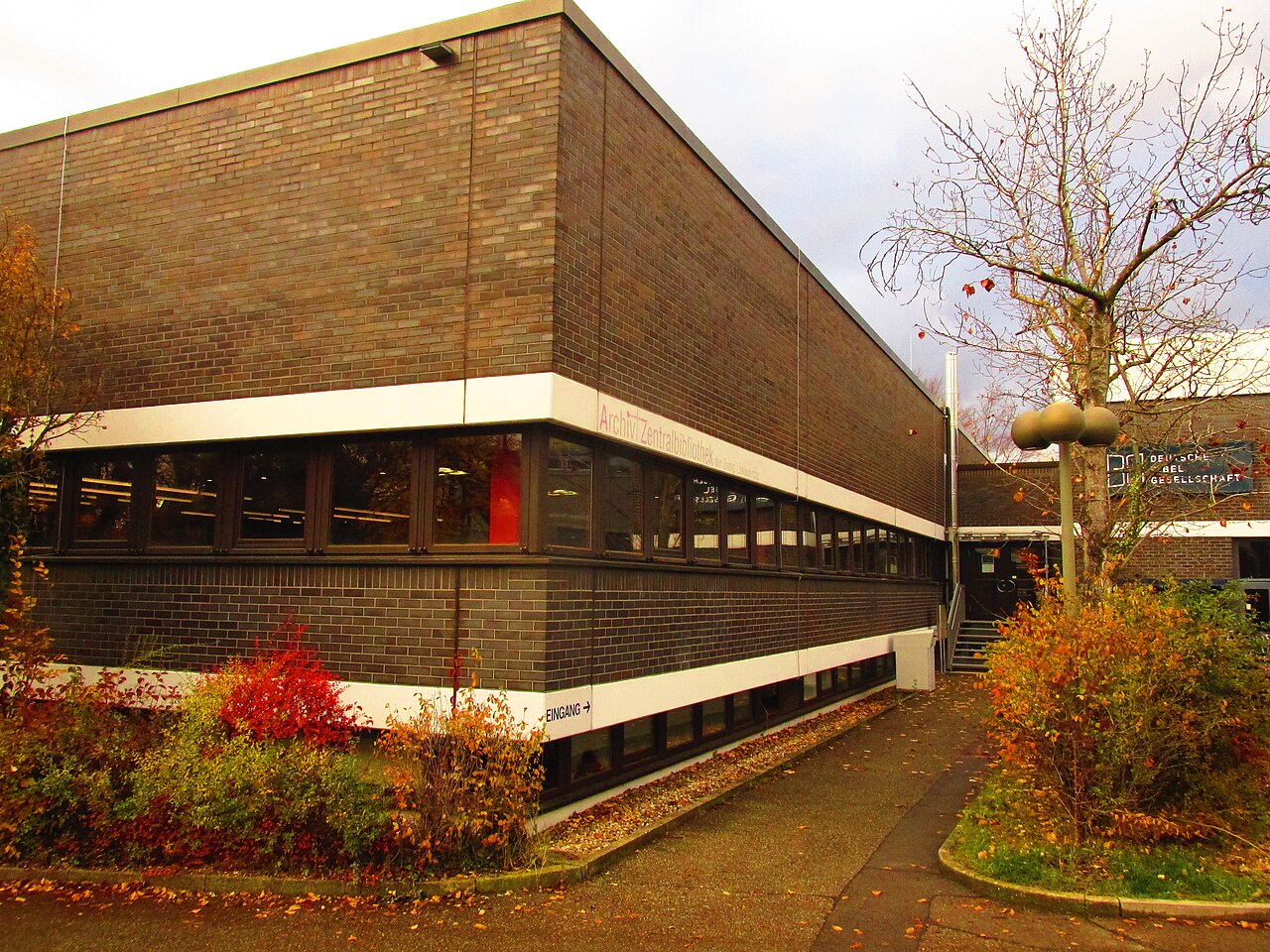 Landeskirchliches Archiv Stuttgart Außenansicht