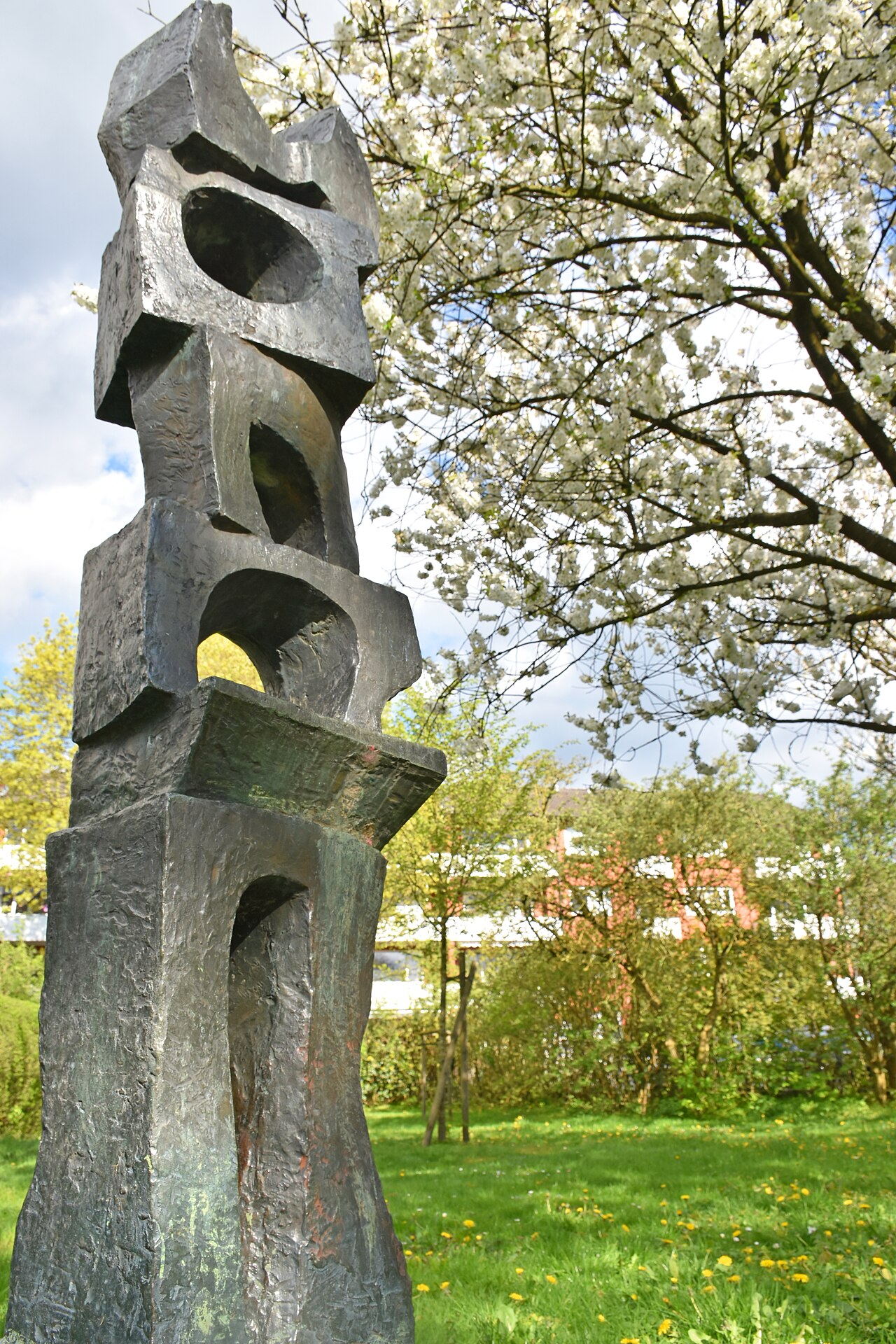 Atmende Stele (Karl August Ohrt)