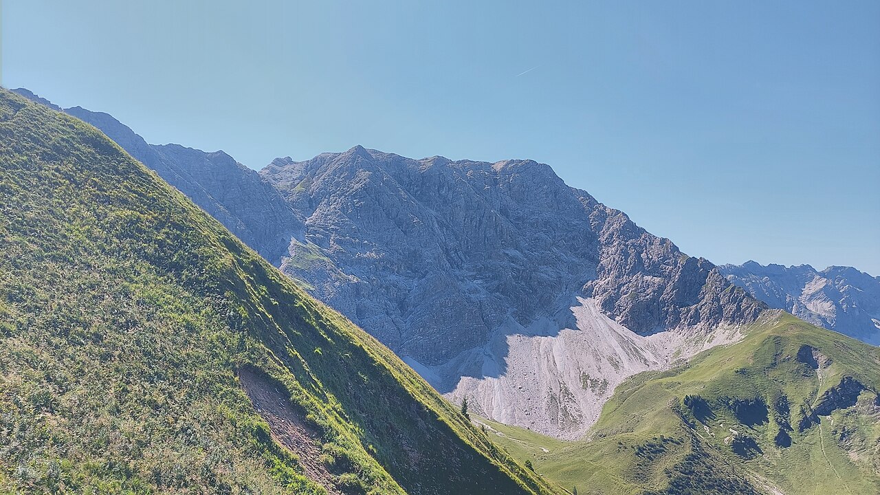Großer Daumen Eastern Summit, Großer Daumen and Auf dem Falken in the Allgäu Alps
