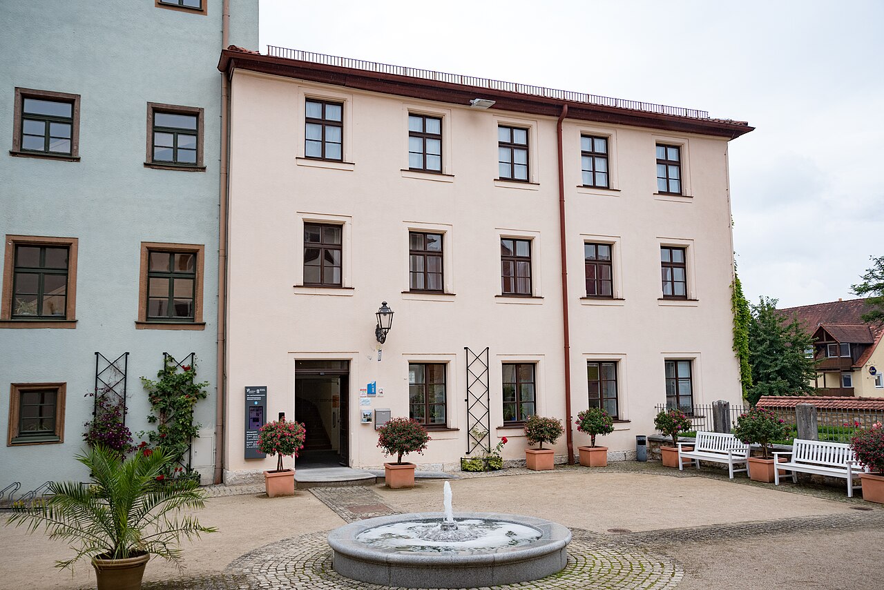 Treuchtlingen, Heinrich-Aurnhammer-Straße 3, Schloss