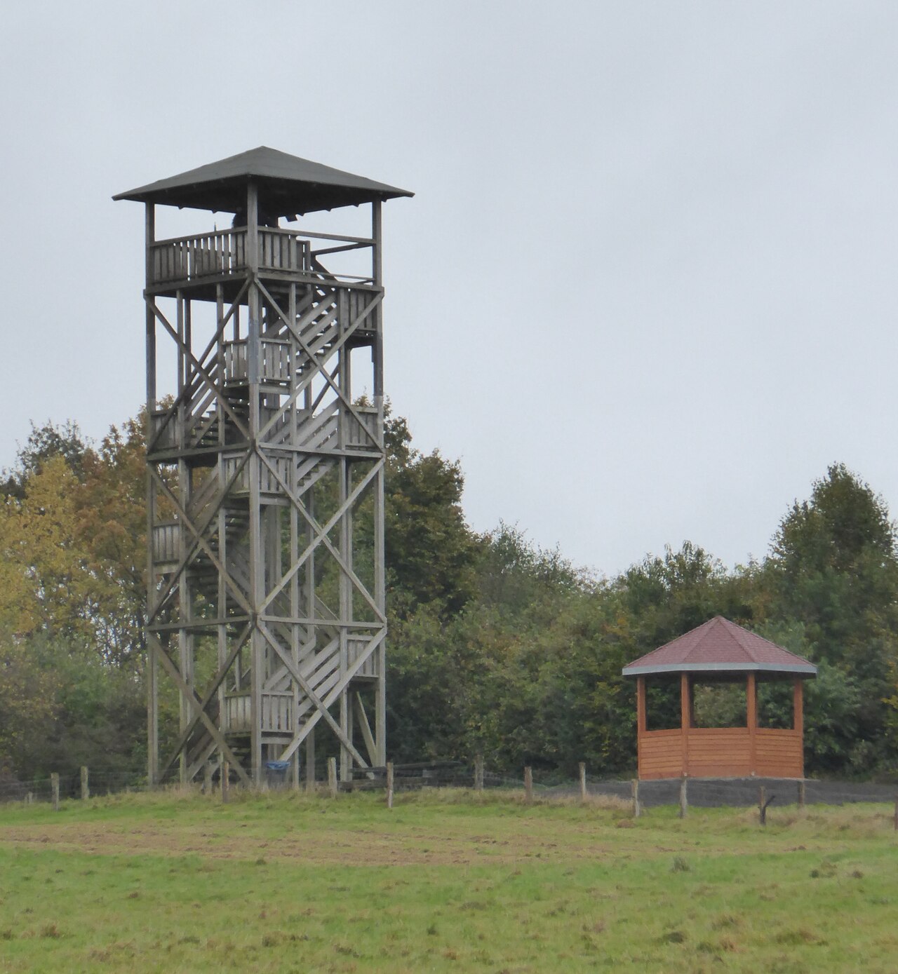 Aussichtsturm Ketelvierth in der Gemeinde D-24623 Großenaspe