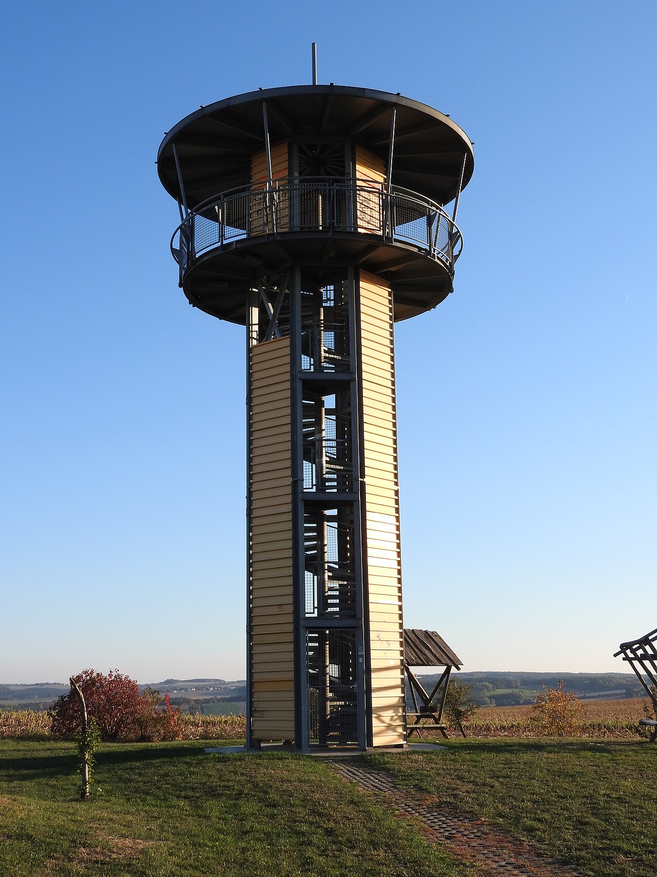 Aussichtsturm Kreuztanne bei Altgernsdorf, Thüringen