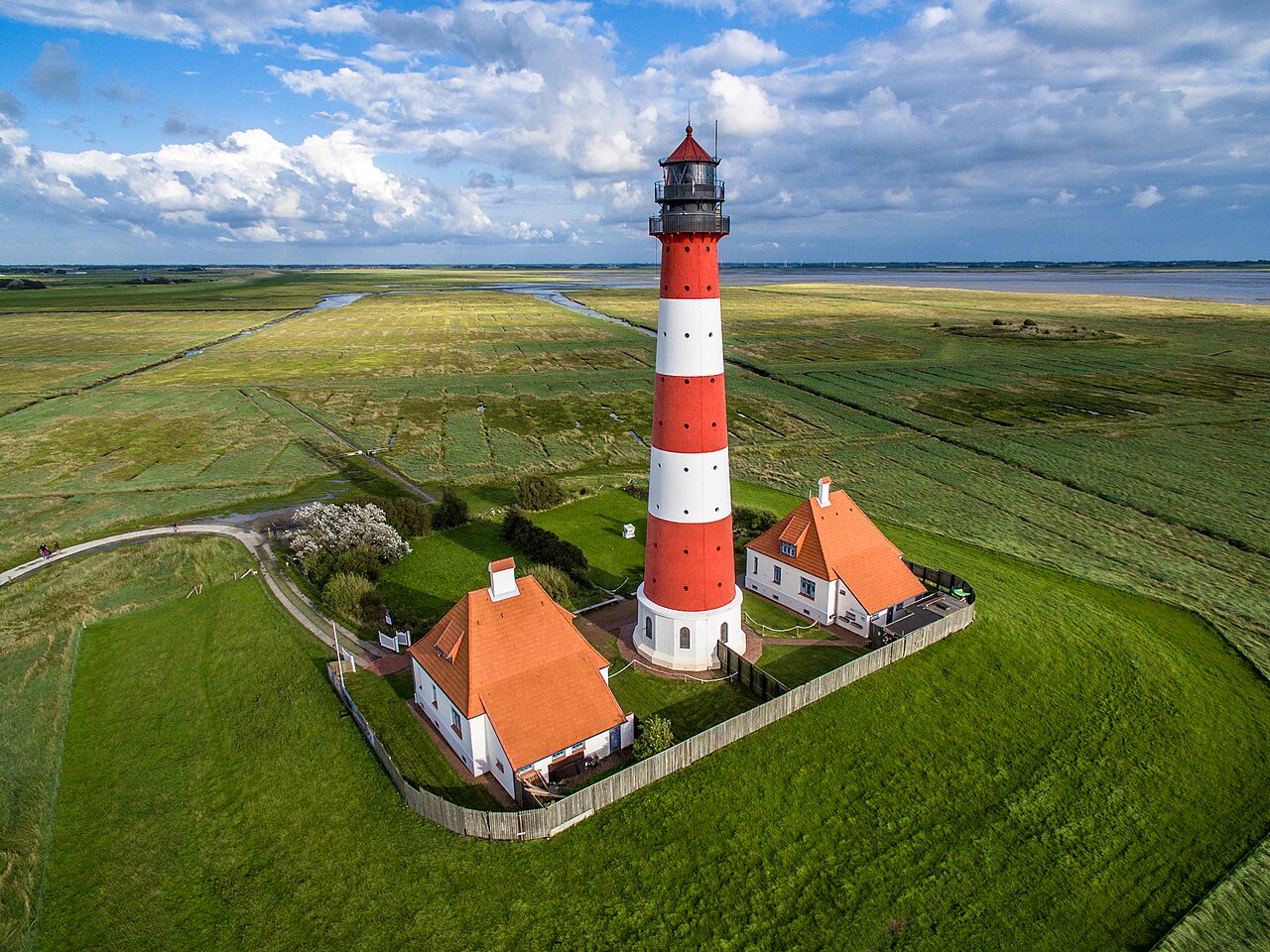 Aerial photograph of Westerheversand Lighthouse