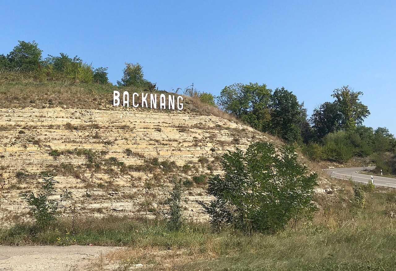 Backnang-Schriftzug an der B14