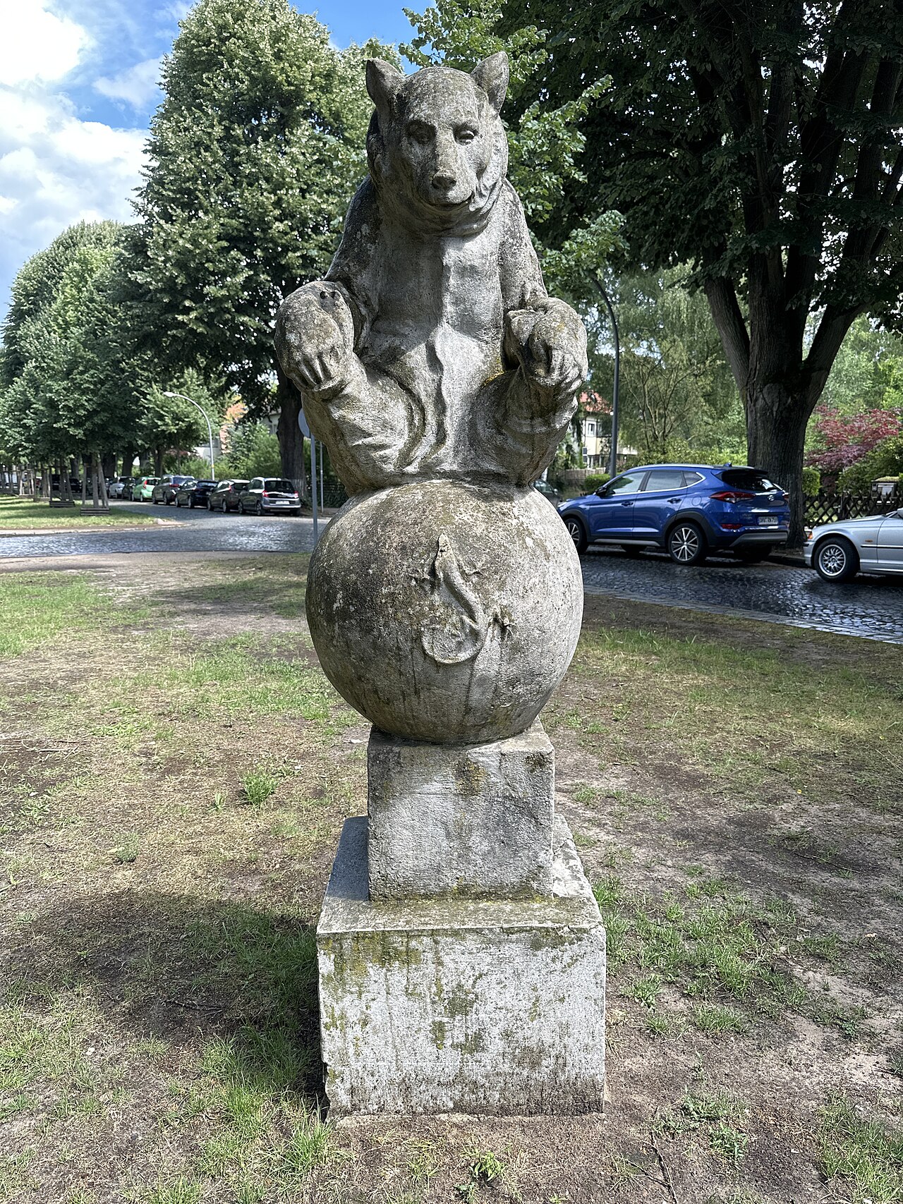 Bear on ball
