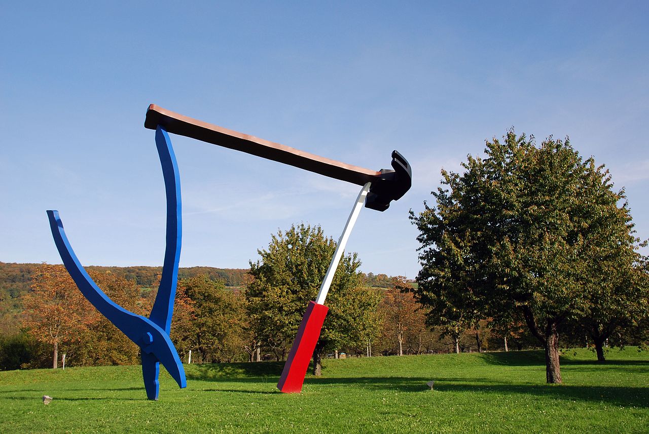 Claes Oldenburg and Coosje van Bruggen Balancing Tools, 1984 Steel painted with polyurethane enamel 26 ft