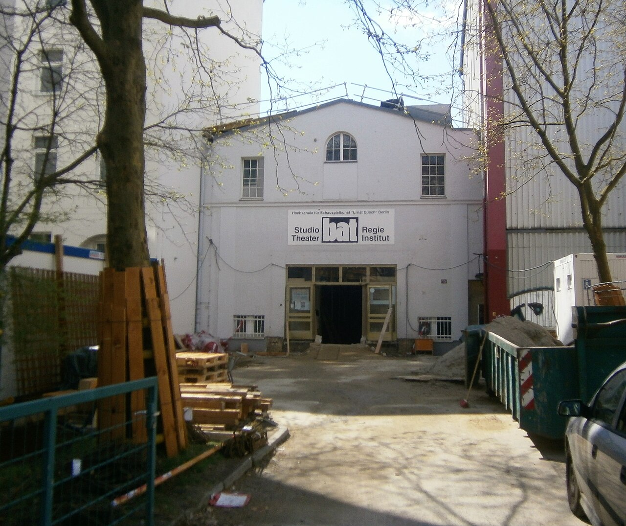Die Belforter Straße ist eine Straße im Berliner Ortsteil Prenzlauer Berg (Bezirk Pankow)