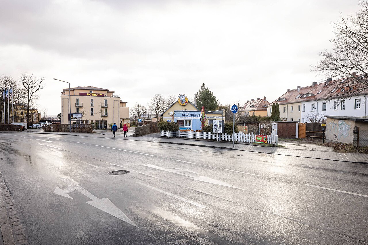 Großenhainer Straße 245 (Stadtteil: Trachau)