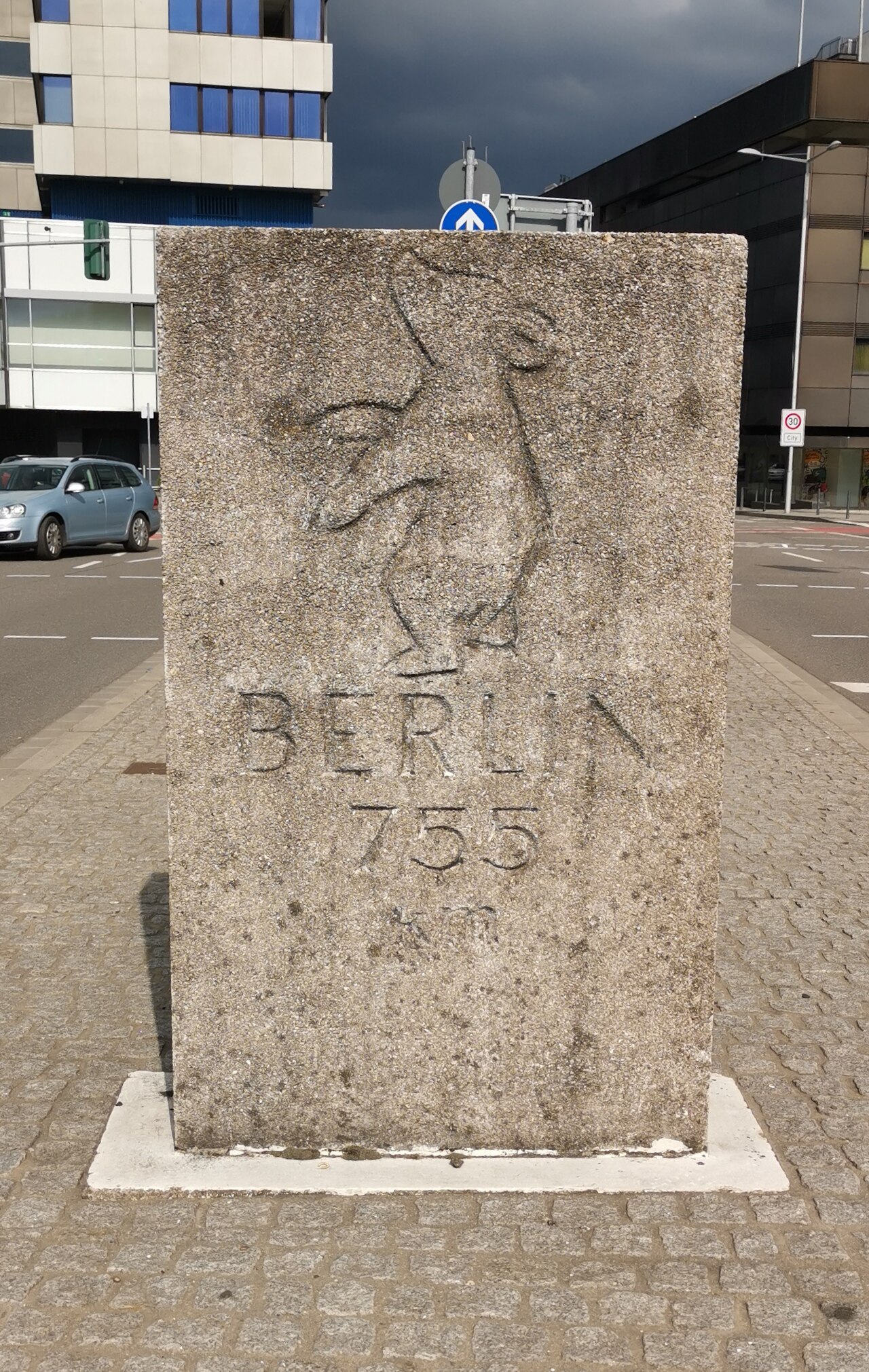 Berliner Meilenstein auf der Wilhelm-Heinrich-Brücke in Saarbrücken