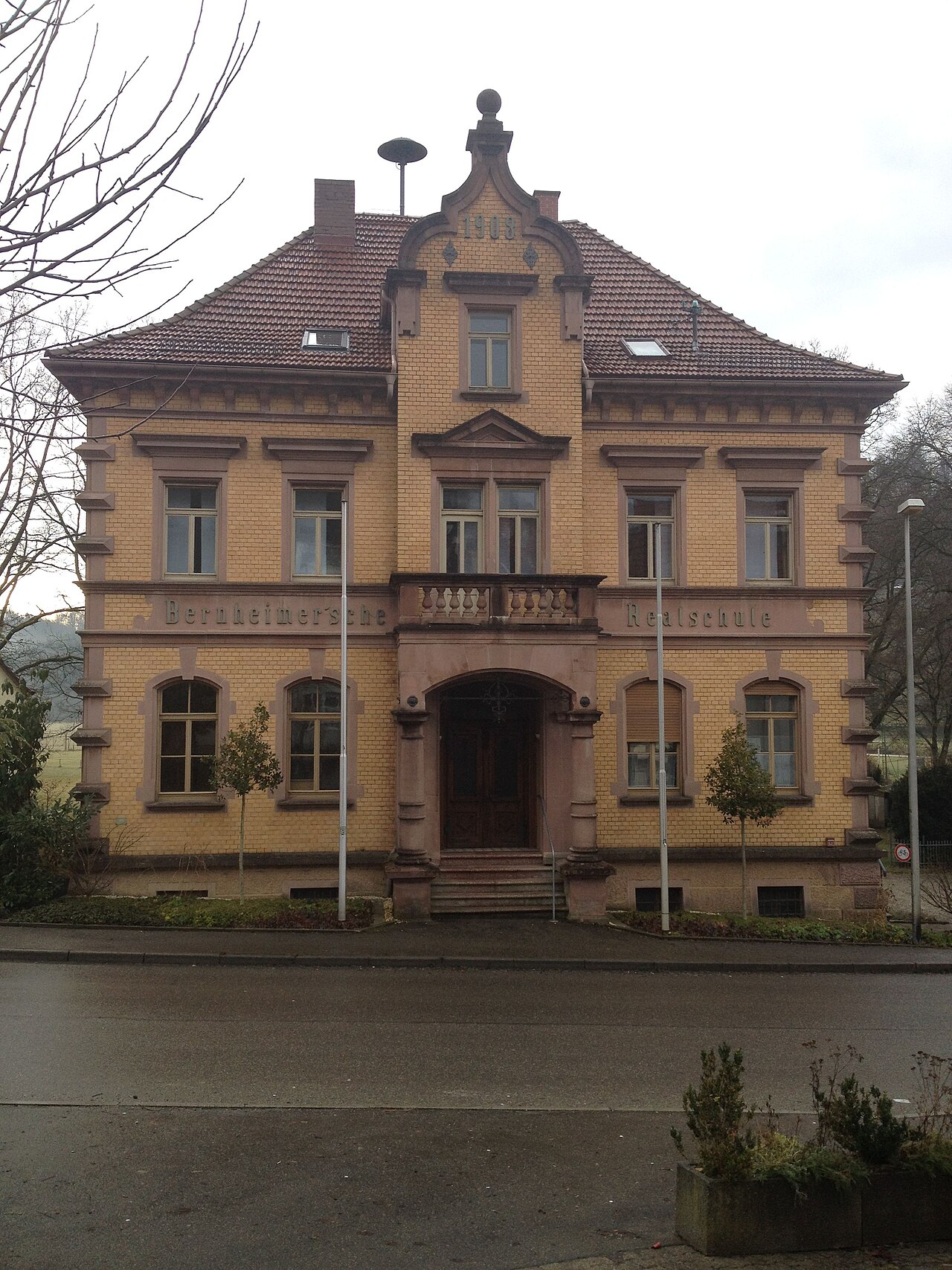 Bernheimersche Realschule in Buttenhausen, Zwiefalter Str