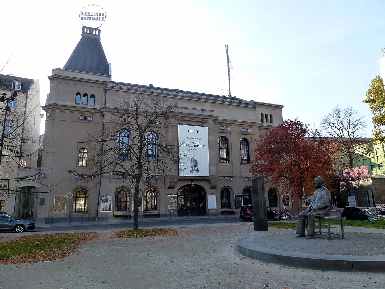 Berlin-Mitte Bertolt-Brecht-Platz Theater am Schiffbauerdamm