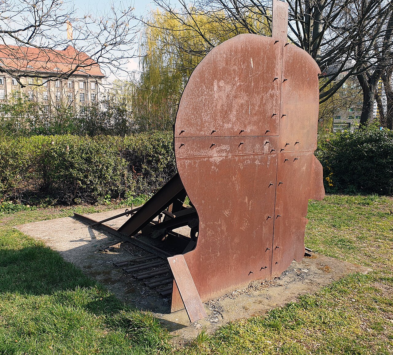 Sculpture, "Bertolt Brecht" by Igael Tumarkin , 1991, Märkischer Platz, Berlin-Mitte , Germany