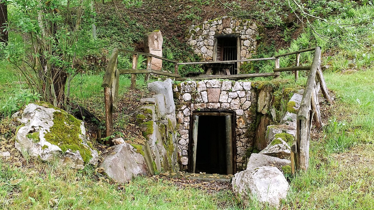 Oberer und Unterer Stollen des Bergwerkes Silbergründle