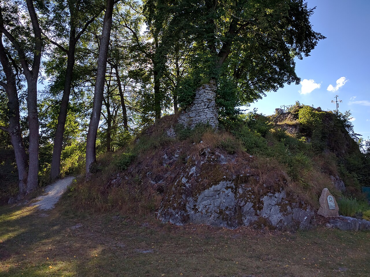 Mauerrest der Oberburg