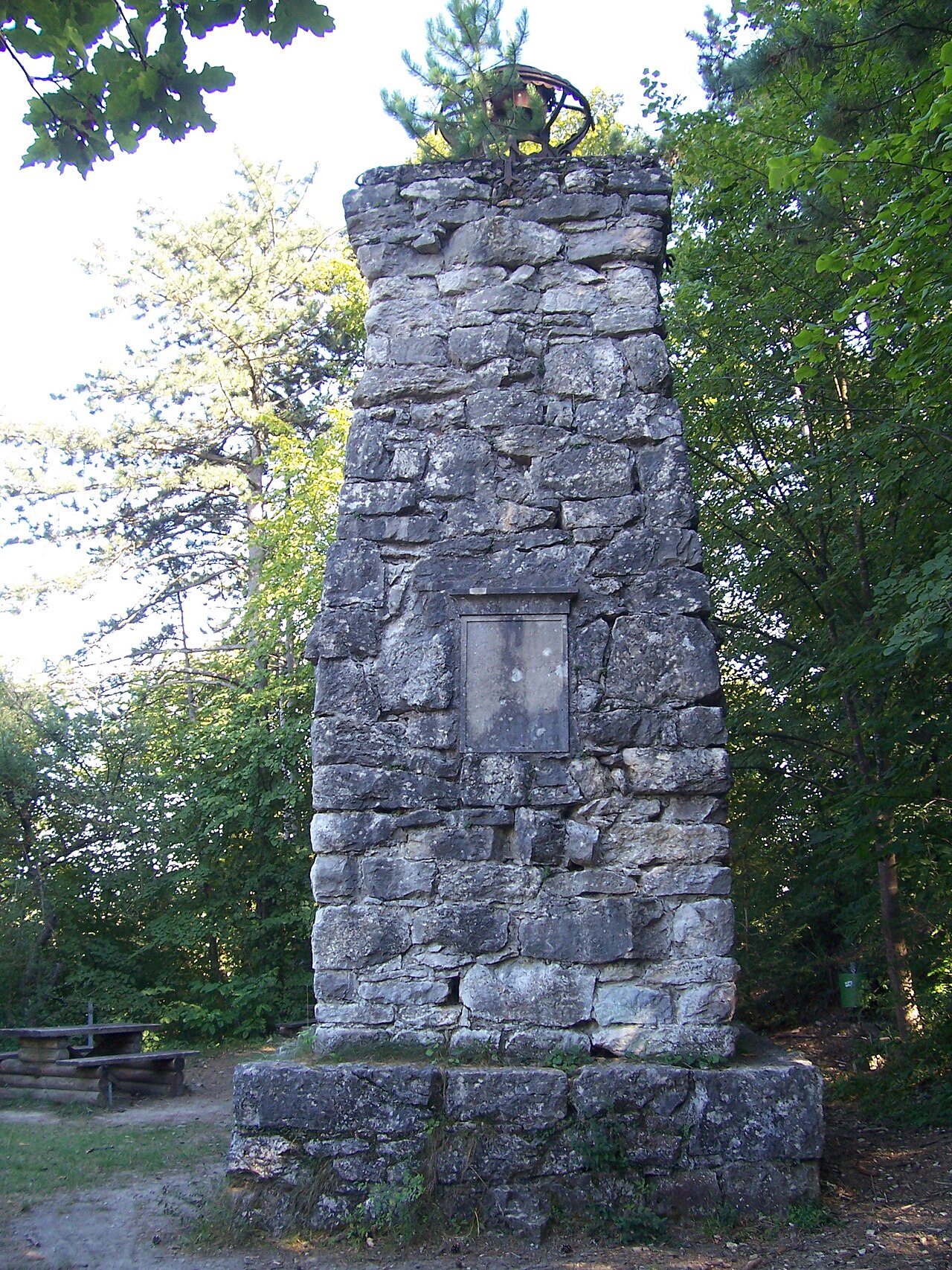 Bismarcksäule auf dem Höhberg bei Tauberbischofsheim, errichtet 1903