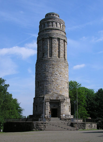Der Bismarckturm in Bochum, Juni 2005, selbst fotografiert