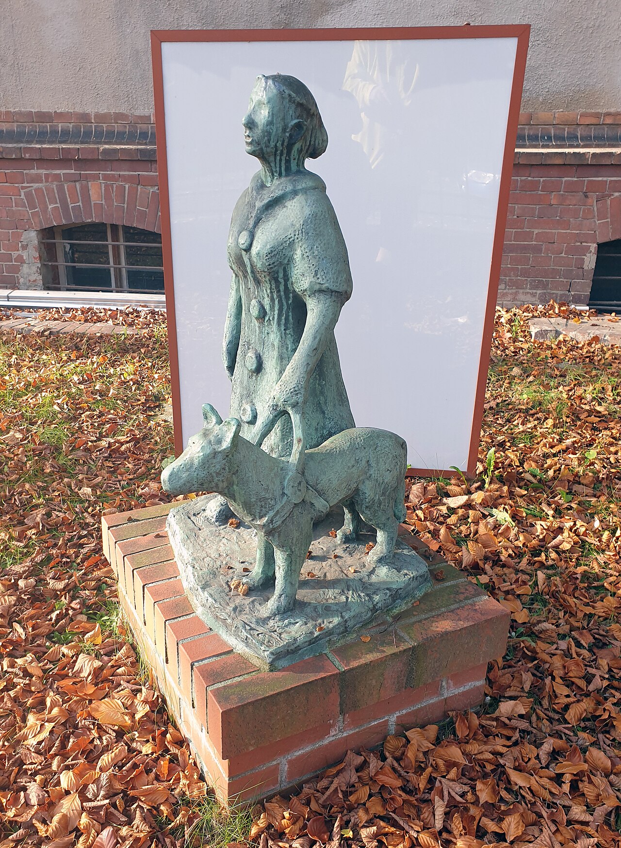 Foto von Blindes Mädchen mit Führhund