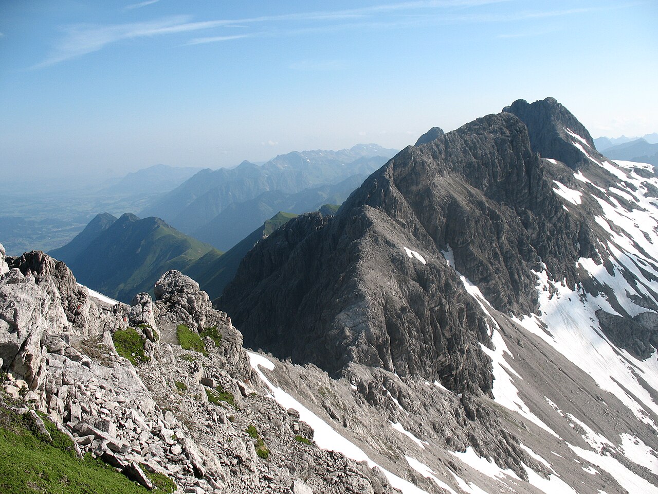 Heilbronner Weg: Bockkarkopf (2609 m) vom Steinschartenkopf über der Bockkarscharte (2504 m)