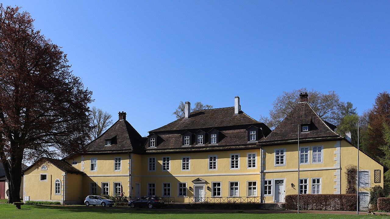Schloss Bökerhof in Brakel-Bökendorf