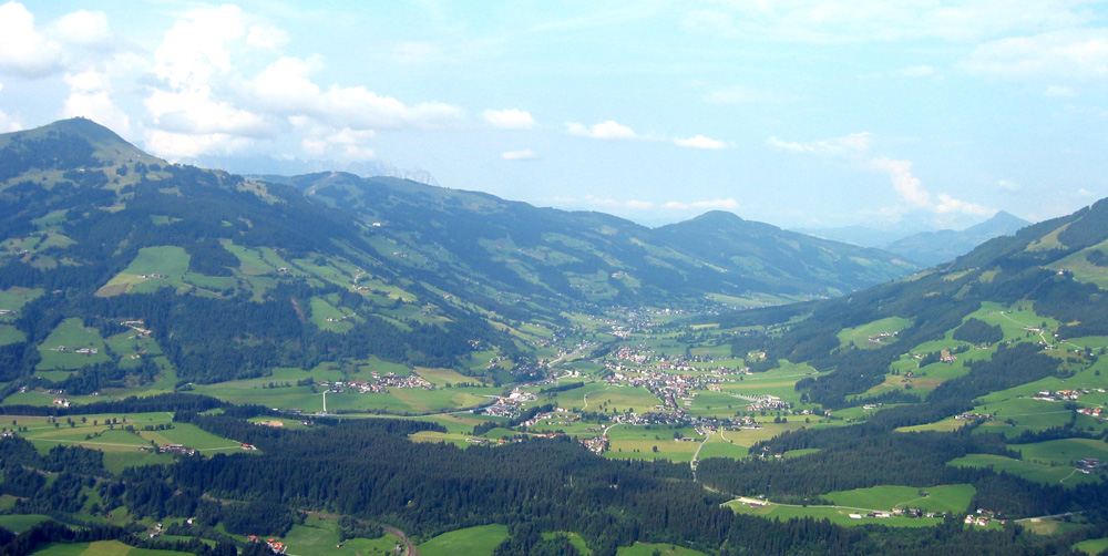 Blick auf das Brixental/Tirol (Vom Schwaigerberg in Westendorf aus in Richtung Osten