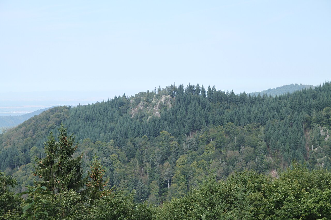 Der Brockenfelsen aus Sicht der Wiedenfelsen im Schwarzwald