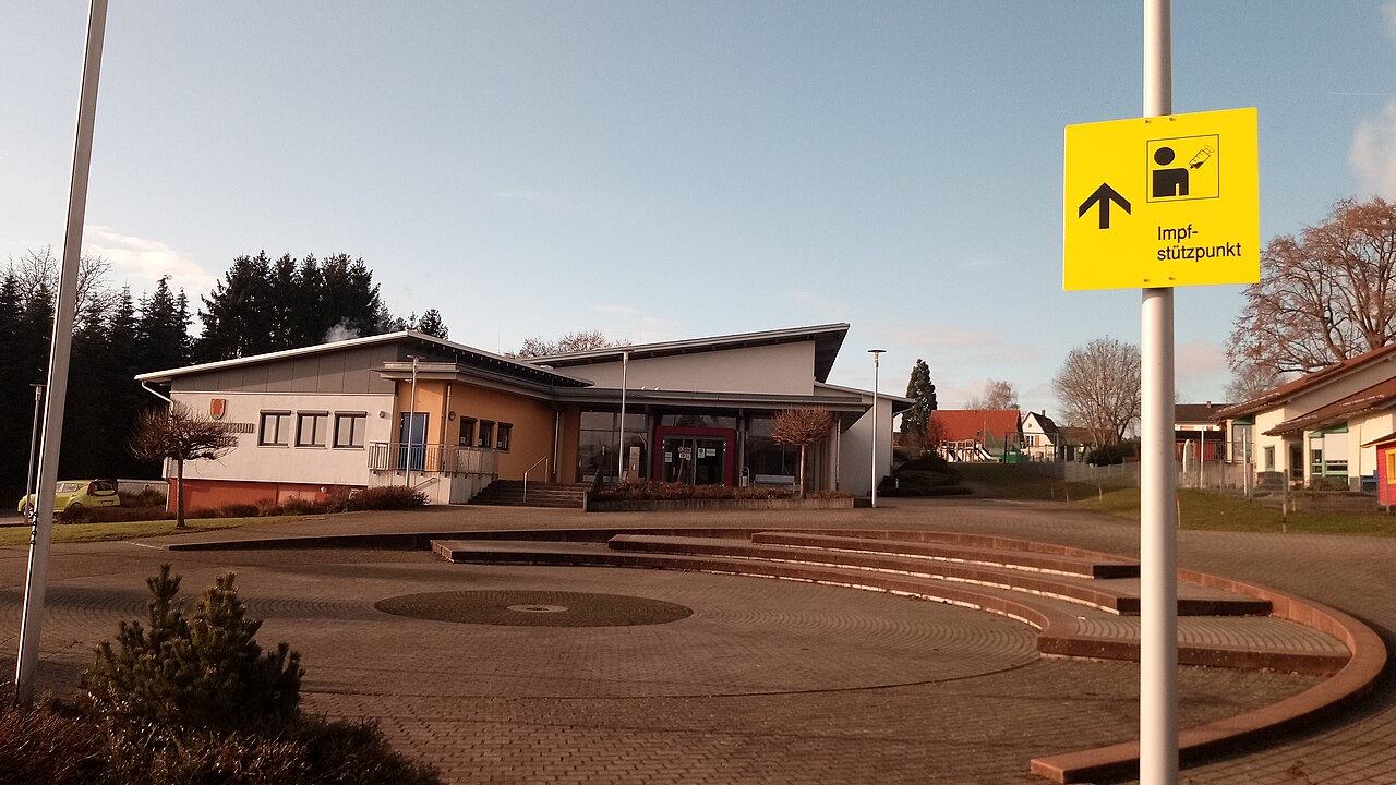 Impfstützpunkt im Gemeindezentrum am Limes in Fahrenbach im Dezember 2021
