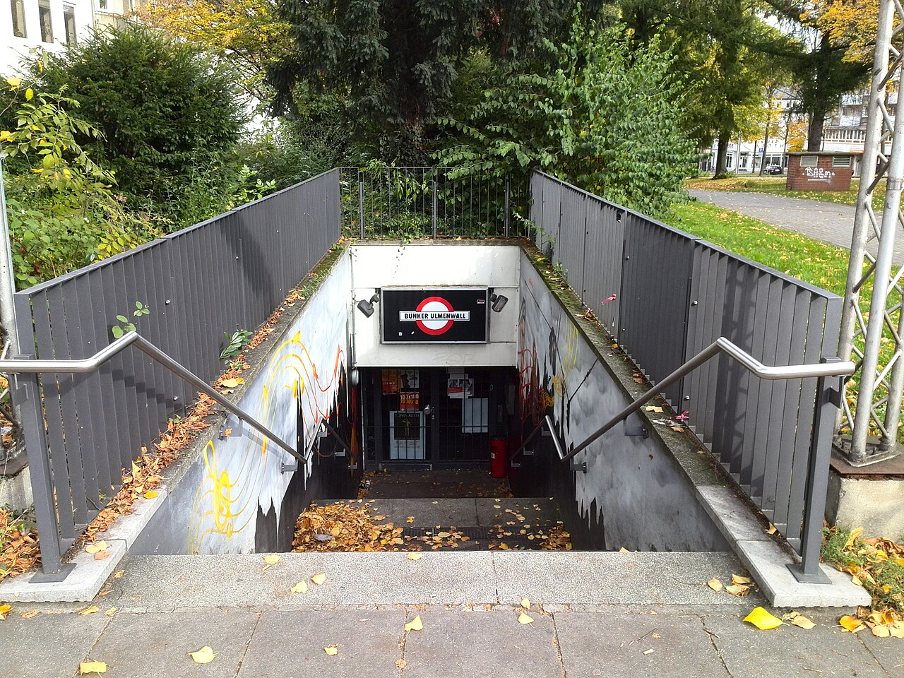 Dies ist der Eingang zur Kultureinrichtung "Bunker Ulmenwall" in Bielefeld