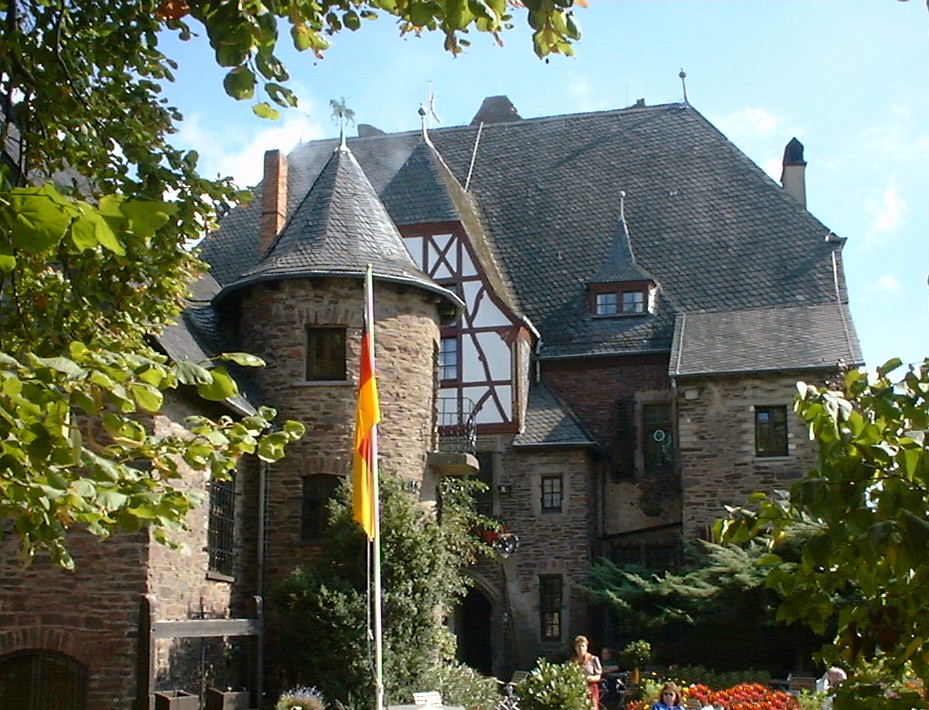 Burg Arras, exterior view