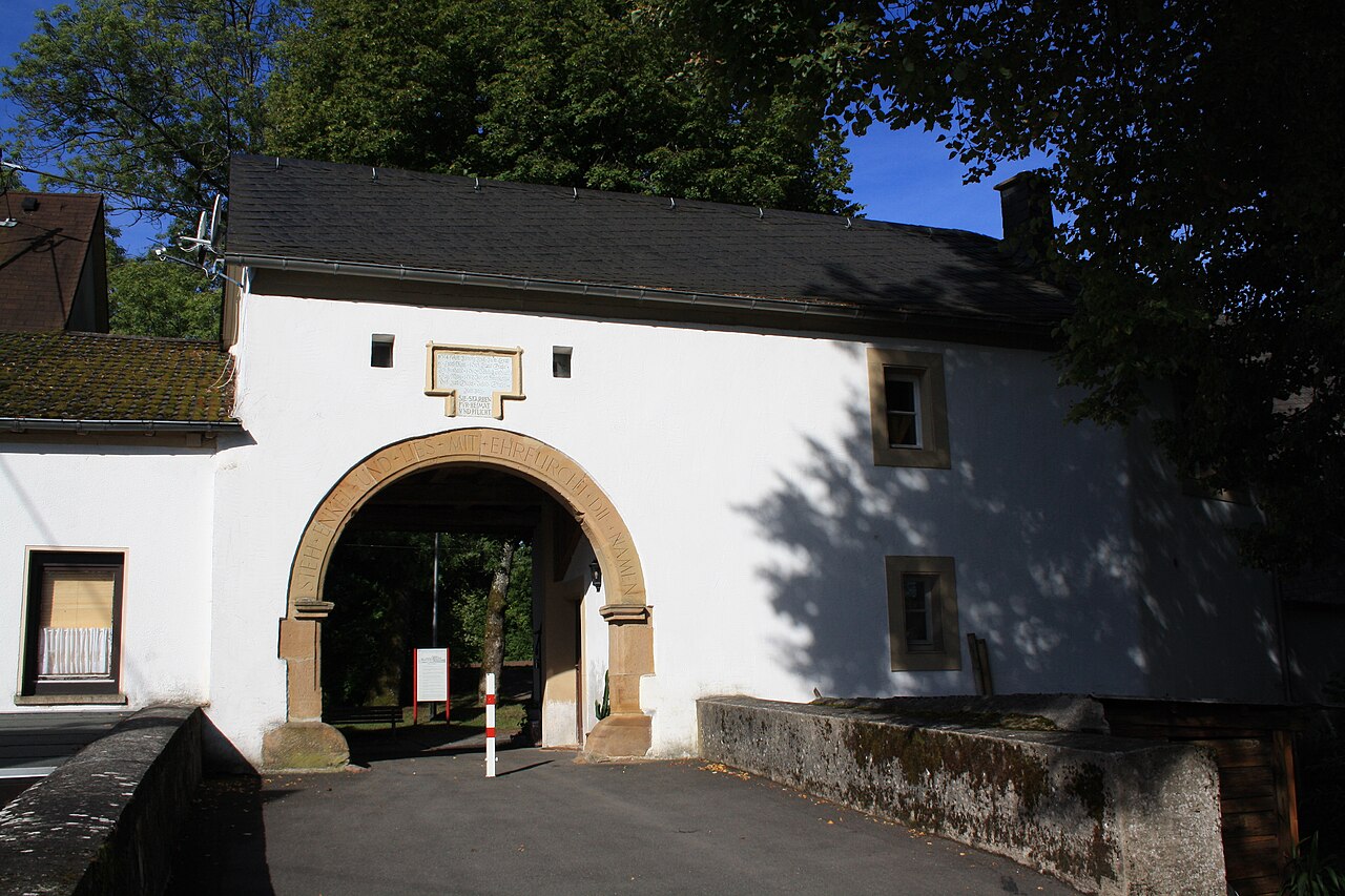 Torhaus der Burg(ruine) in Birkenfeld (Nahe)