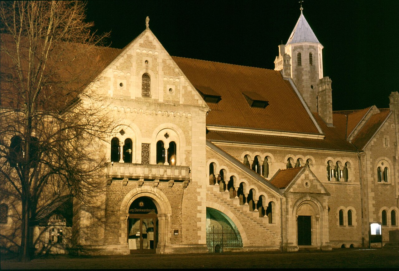 Burgplatz in Braunschweig , Germany January 2003 by Matthias Prinke
