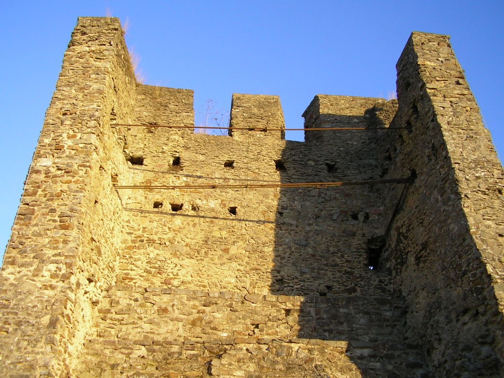 Wehrturm der Burg Dasburg
