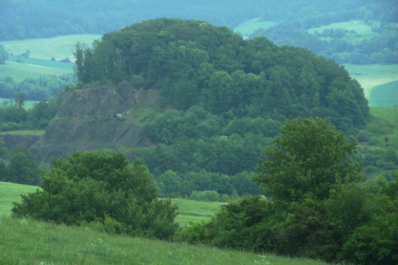 The Höhn , a hill and stone quarry near Klings