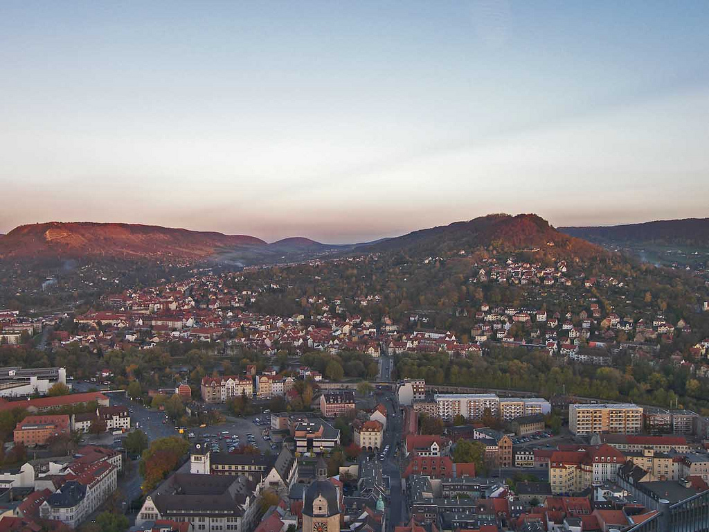 Jena, Blick vom JenTower auf einen Teil der Stadt