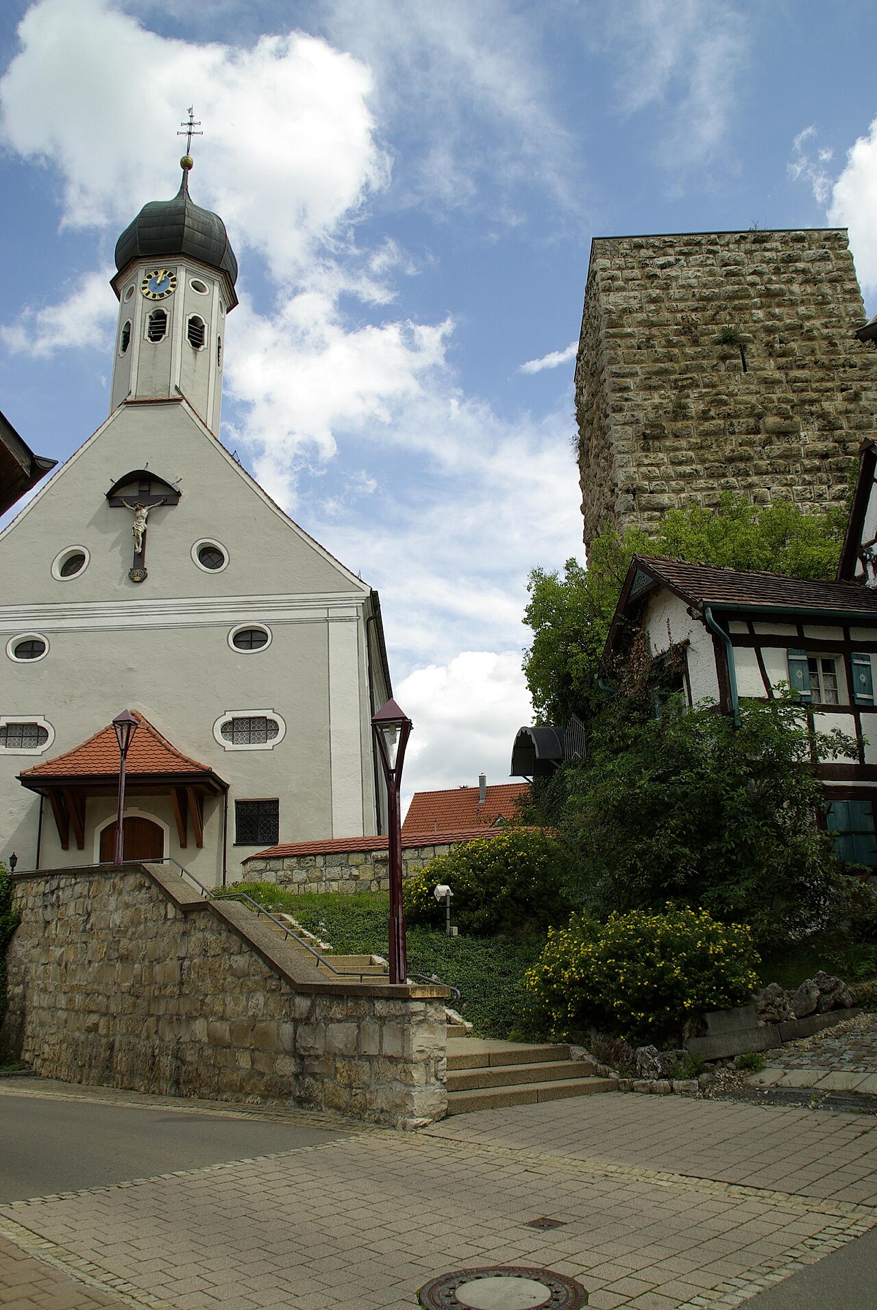Sicht auf die Jungnauer Pfarrkirche St