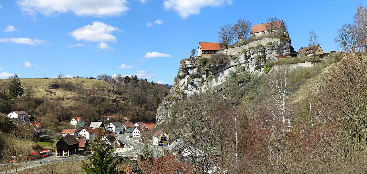 Die Burg Pottenstein auf dem Burgberg von Pottenstein in der Fränkischen Schweiz