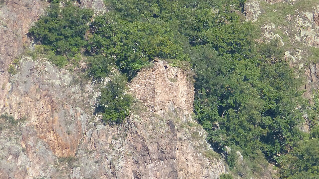 Affenstein , Schutzburg unterhalb des Rheingrafenstein, Bereich im Naturschutzgebiet „Gans und Rheingrafenstein“