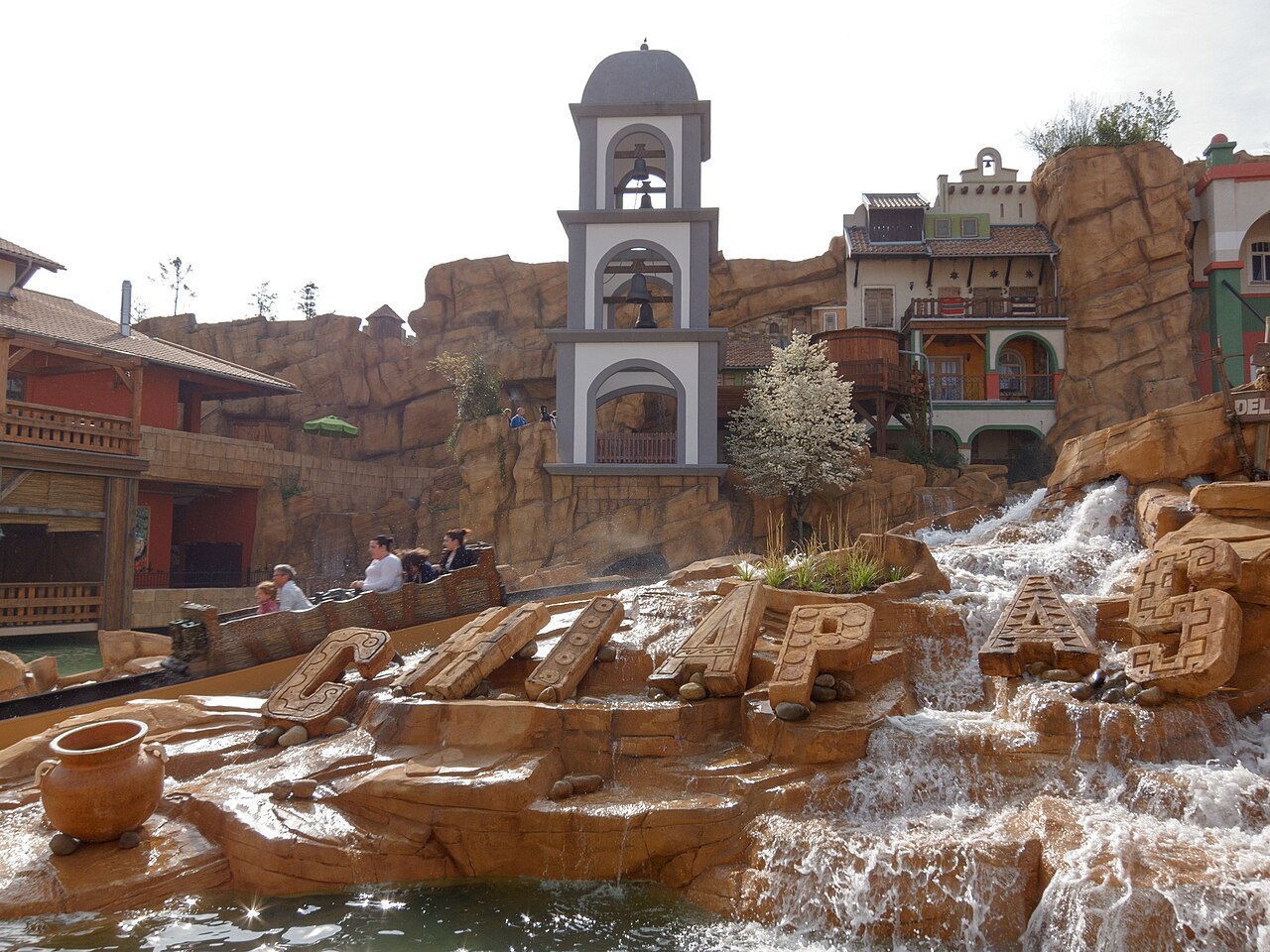 Chiapas — Die Wasserbahn, flume ride at Phantasialand, Brühl, Germany
