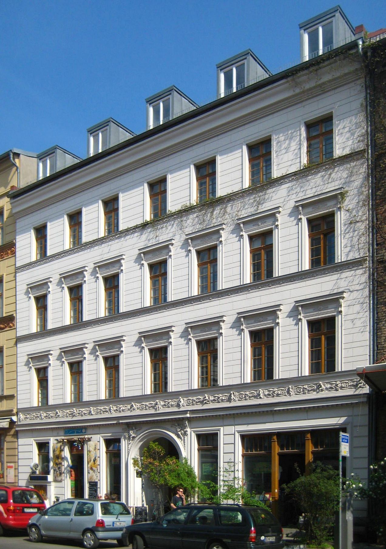 Residential building at Tucholskystraße No
