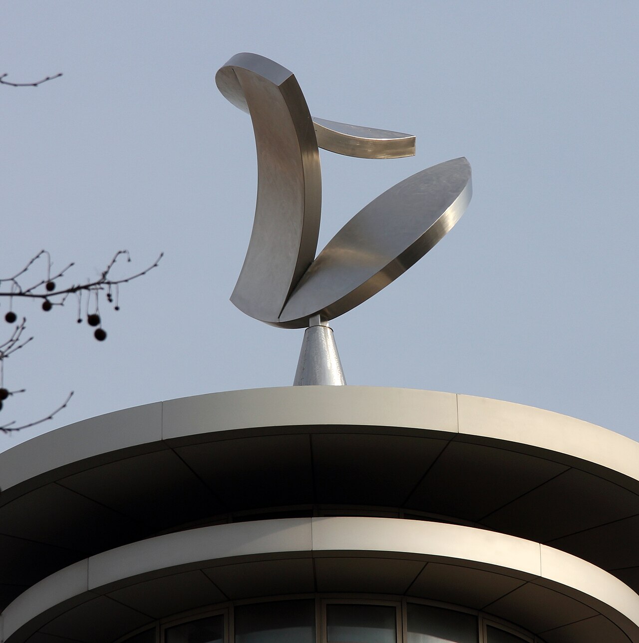 Sculpture, " Von allen Seiten schön " by Karl Menzen , 1990, Kurfürstendamm 46, Berlin-Charlottenburg , Germany