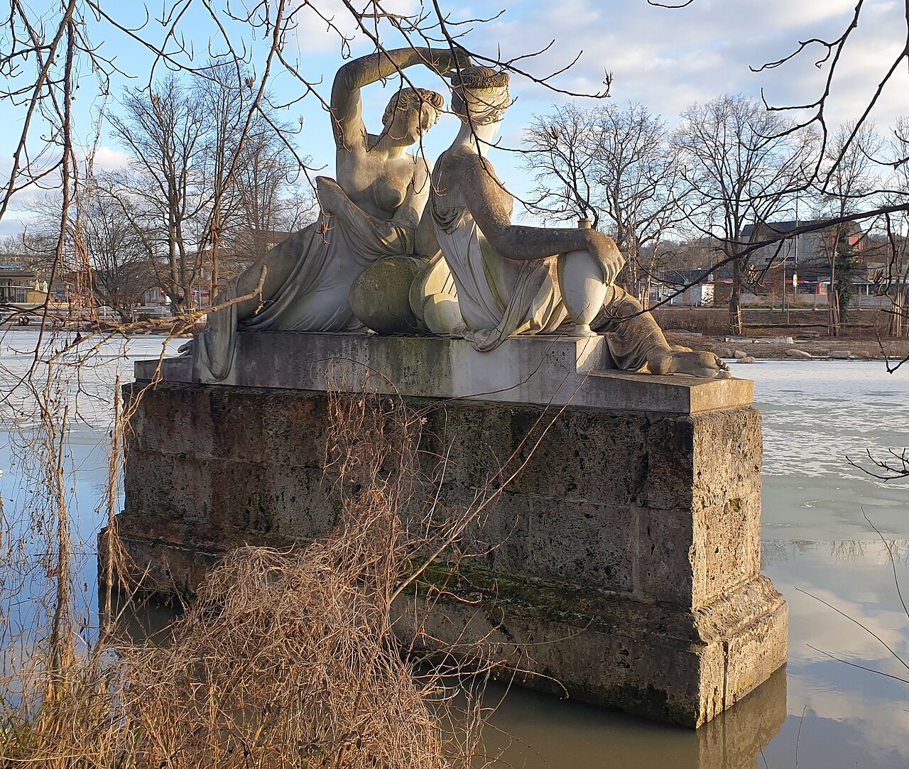 Danneckersche Nymphengruppe vom Ufer aus, 01/2025