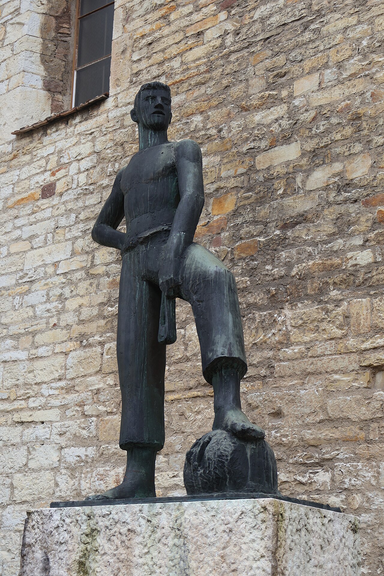 Bronzeplastik "David" von Karl Geiser, 1944-57, Münsterplatz, Schaffhausen