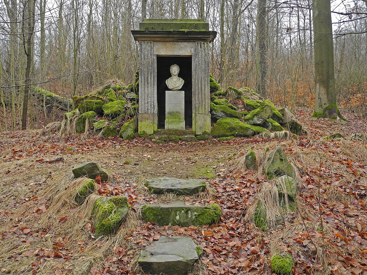 Seifersdorfer Tal bei Dresden – Denkmal Anna Amalia von Sachsen-Weimar und Eisenach, geb